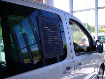 Lüftungsgitter Schiebefenster Fiat Scudo BJ 2007-2016 rechts- Beifahrerseite